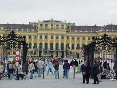 DSC00828 Schonbrunn Palace Entrance